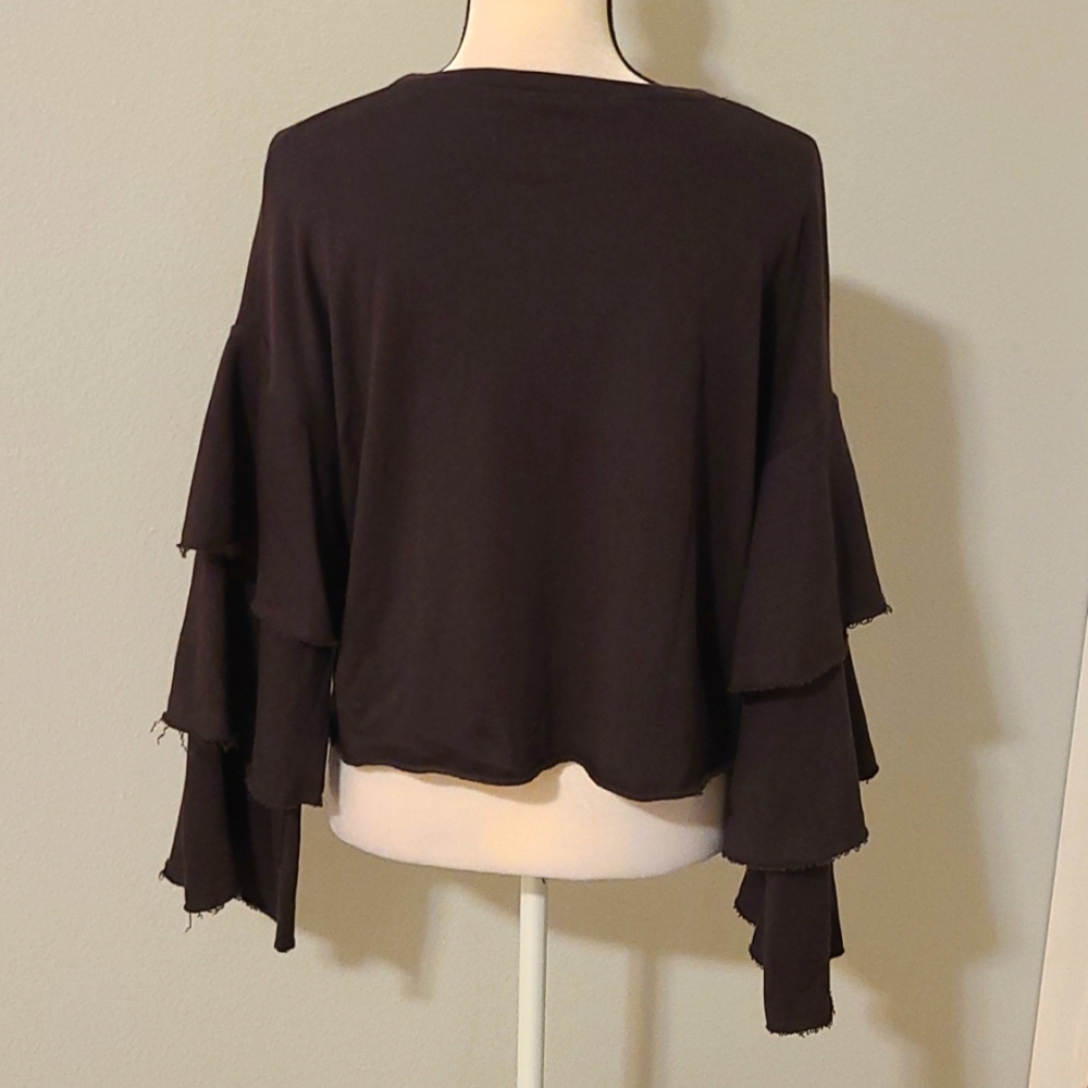 Chole & Katie crop ruffle bell sleeve sweatshirt - Picture 3 of 3